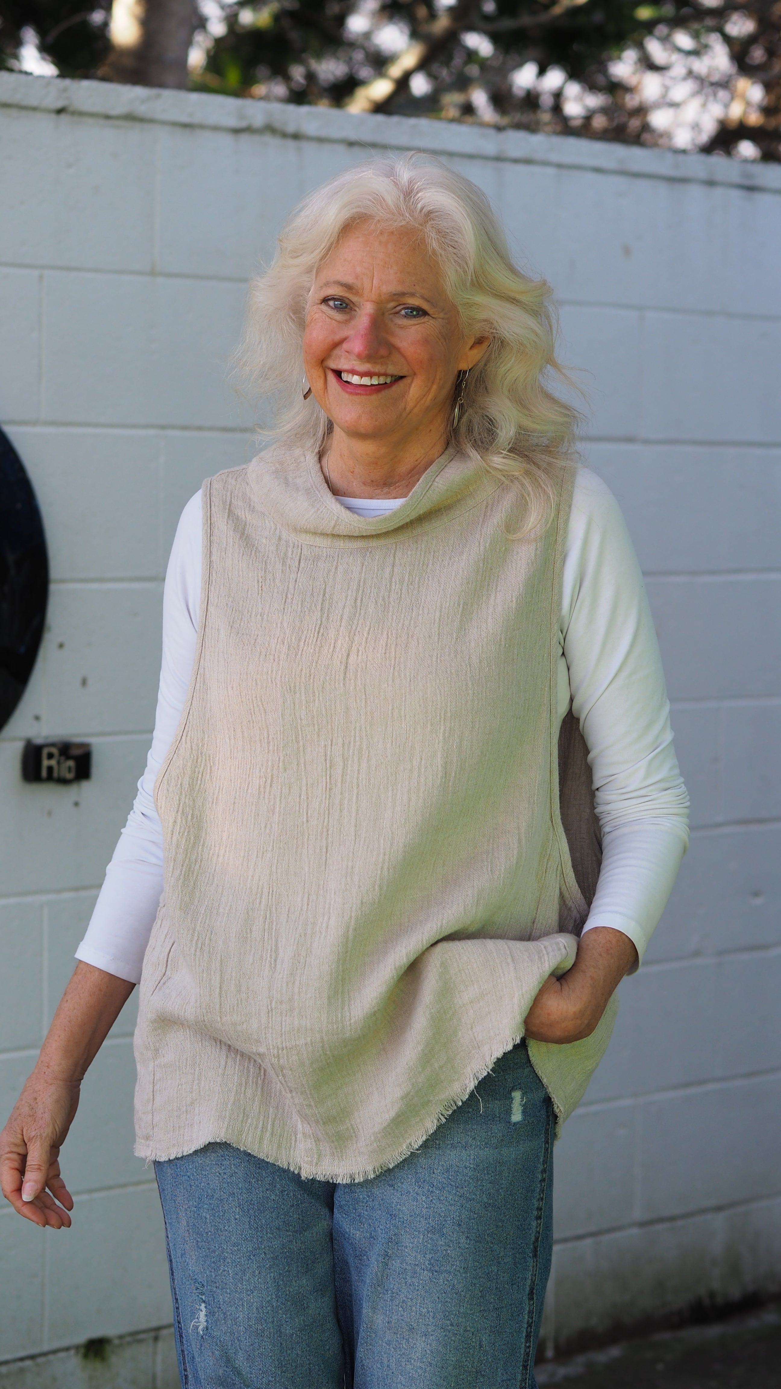 Ahititi Vest Rogue Linen Designer Women's Clothing